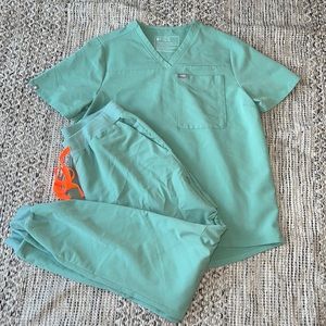 Figs Jade Scrubs (Top: small, Pants: medium)